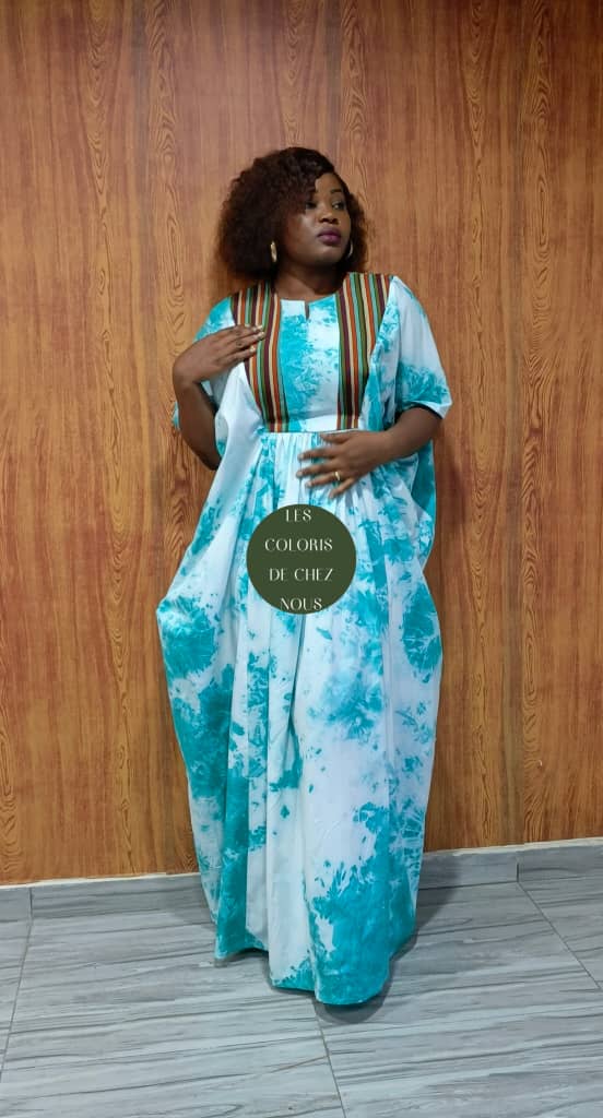 Robe africaine bleue élégante pour femme